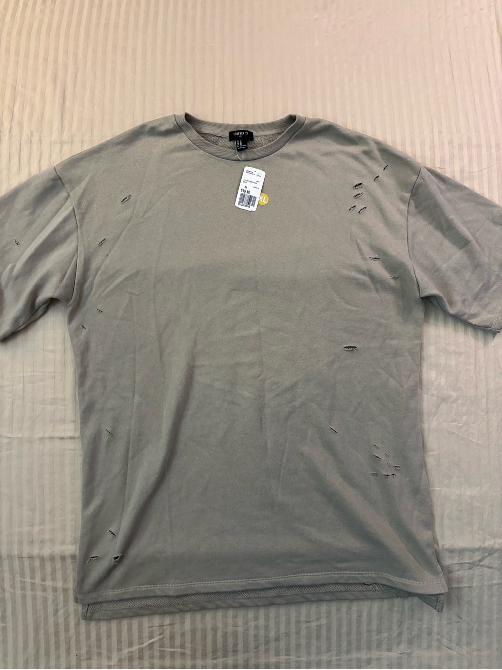 Forever 21 Men's Size XL Distressed Trashed Punk Style T-Shirt Light Gray NWT
